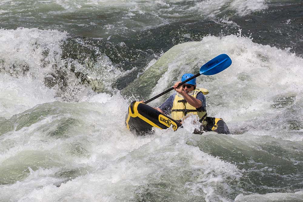 inflatable-kayak-salmon-river-canyons